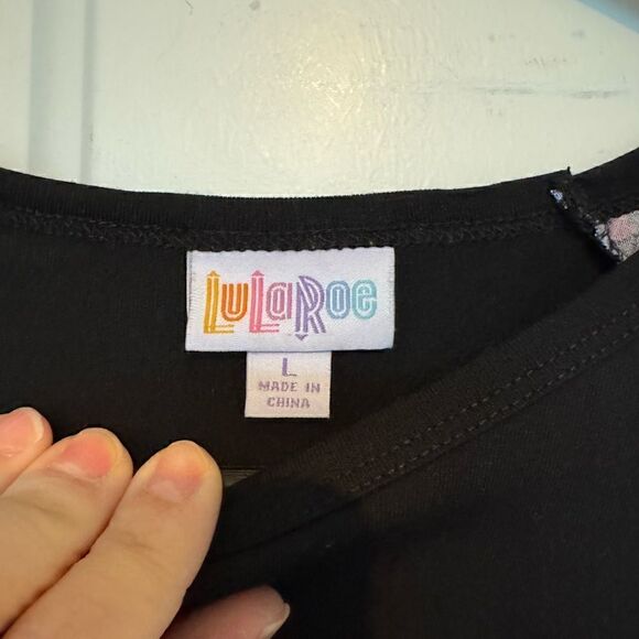 LuLa Roe "Randy Top" Black w/ Pink and Blue Aztec 3/4 length sleeves LLR Size L - Picture 6 of 6